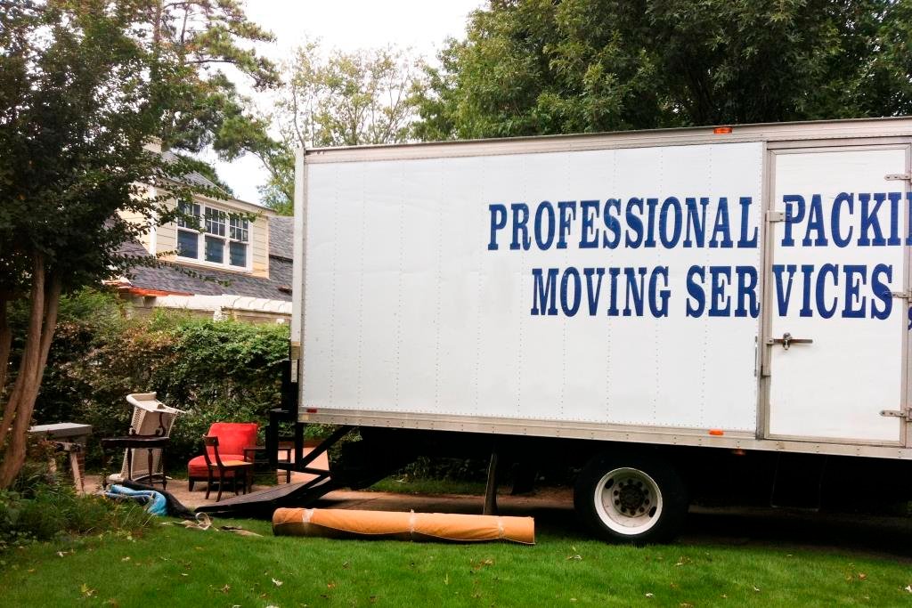 Moving with Kids - Moving Truck Image